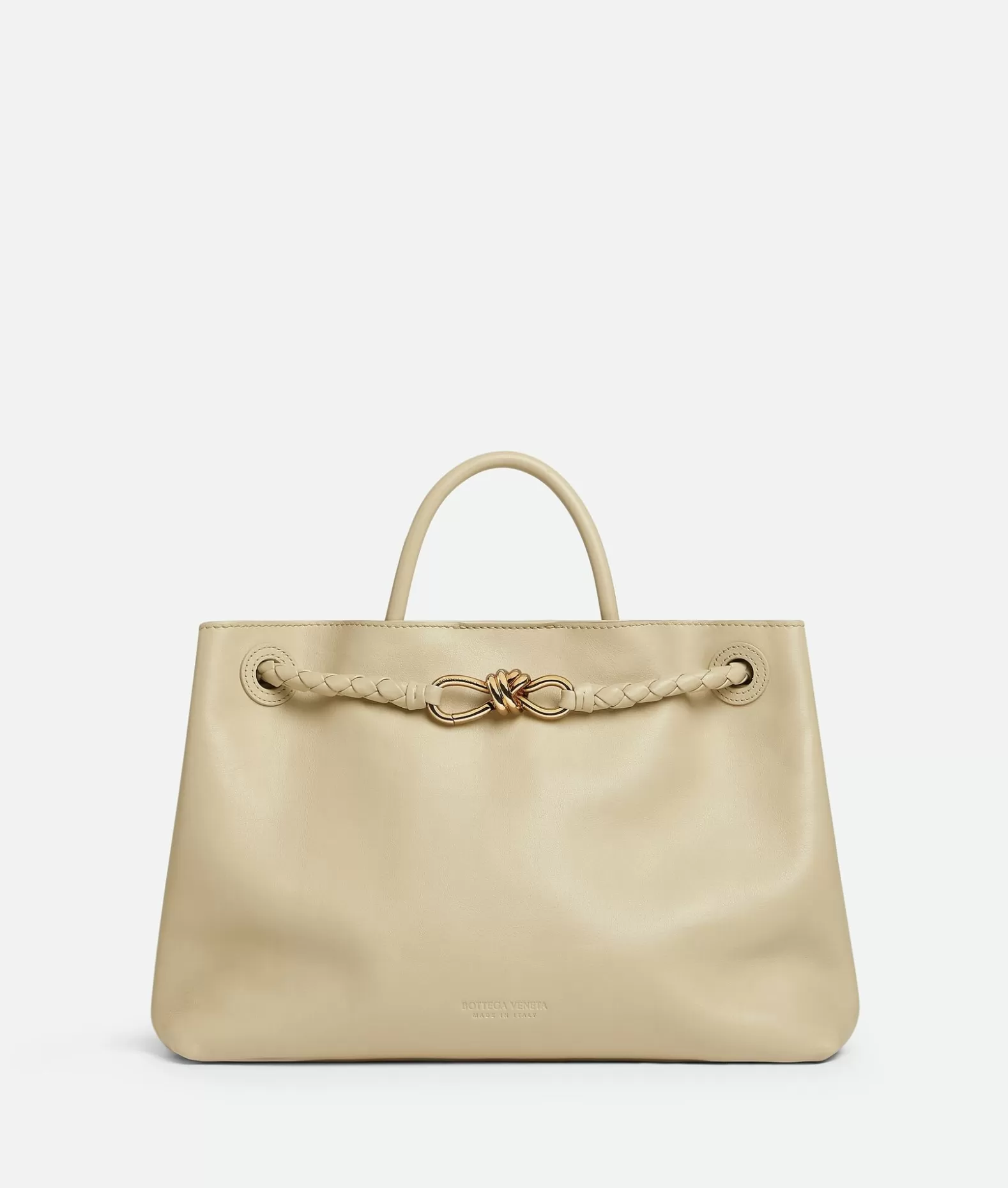 Shopping | A Mano^Bottega Veneta Andiamo Media Light butterscotch