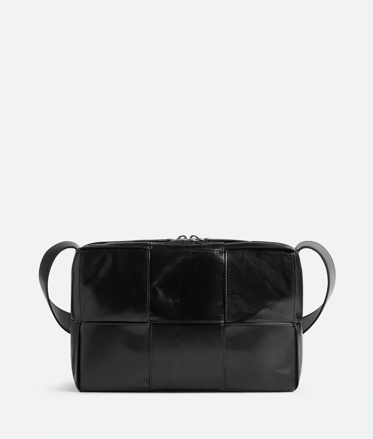 A Tracolla^Bottega Veneta Camera Bag Arco Media Black