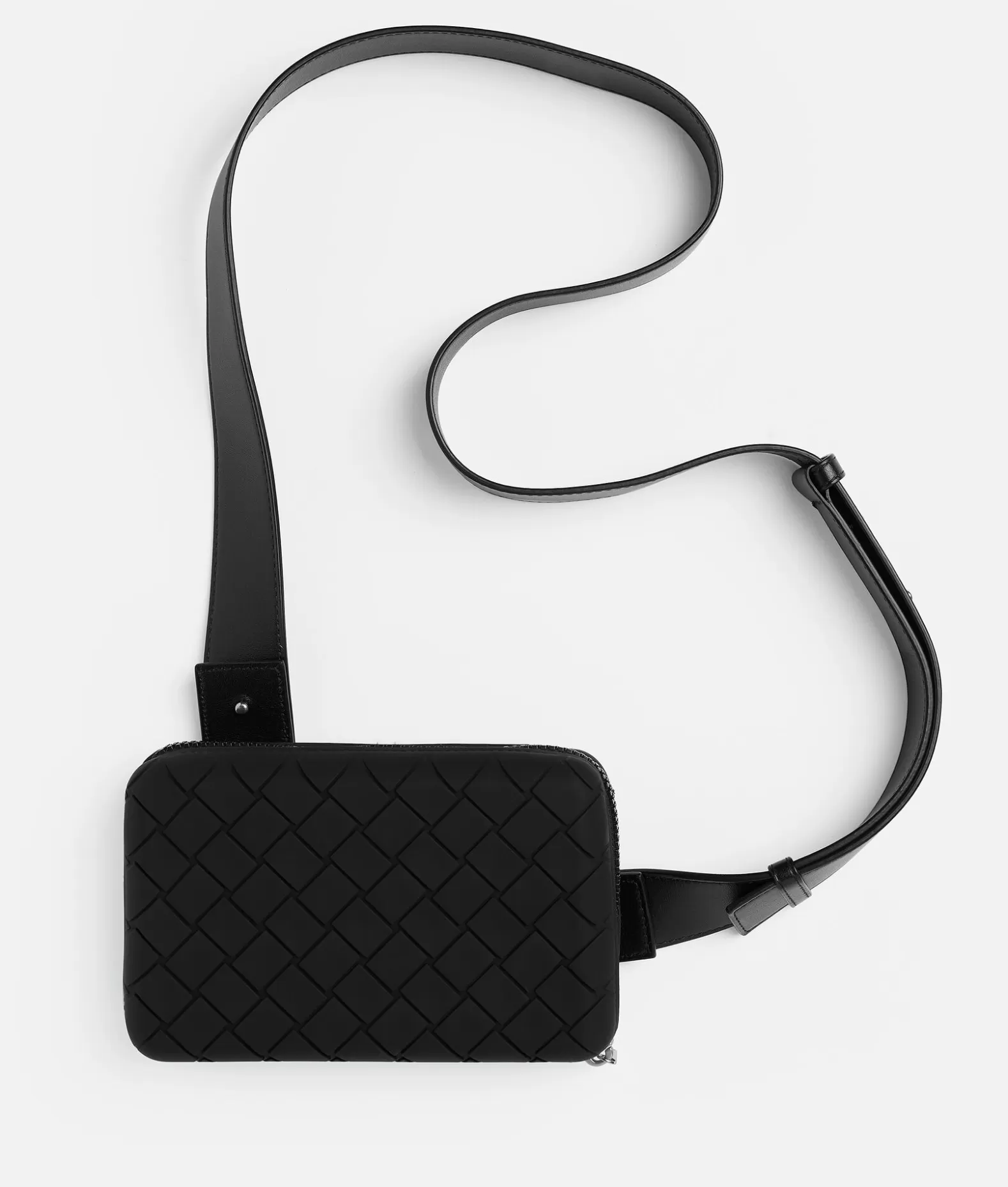 A Tracolla^Bottega Veneta Clutch Tech Rubber Black