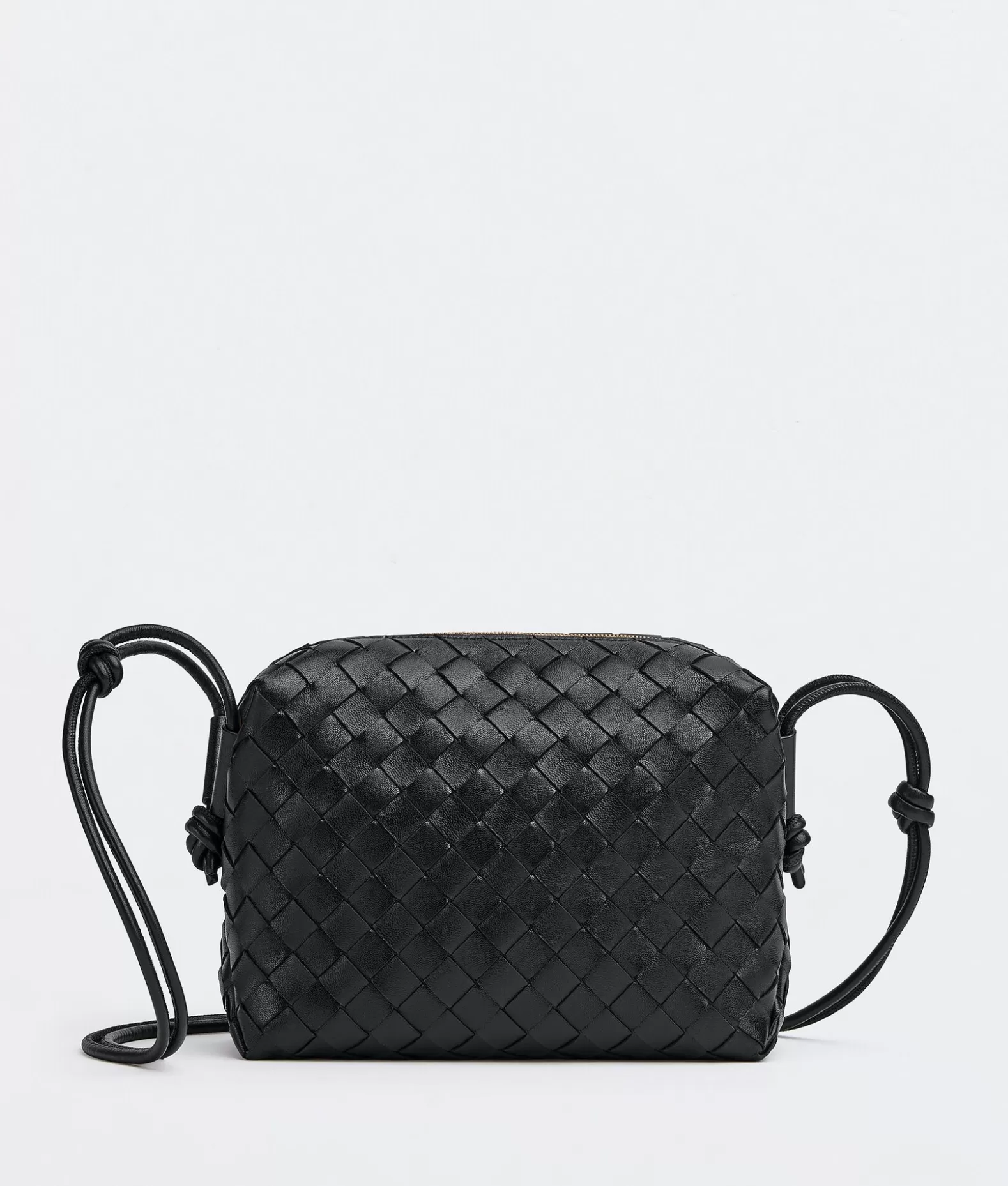 A Tracolla^Bottega Veneta Loop Camera Bag Piccola Black