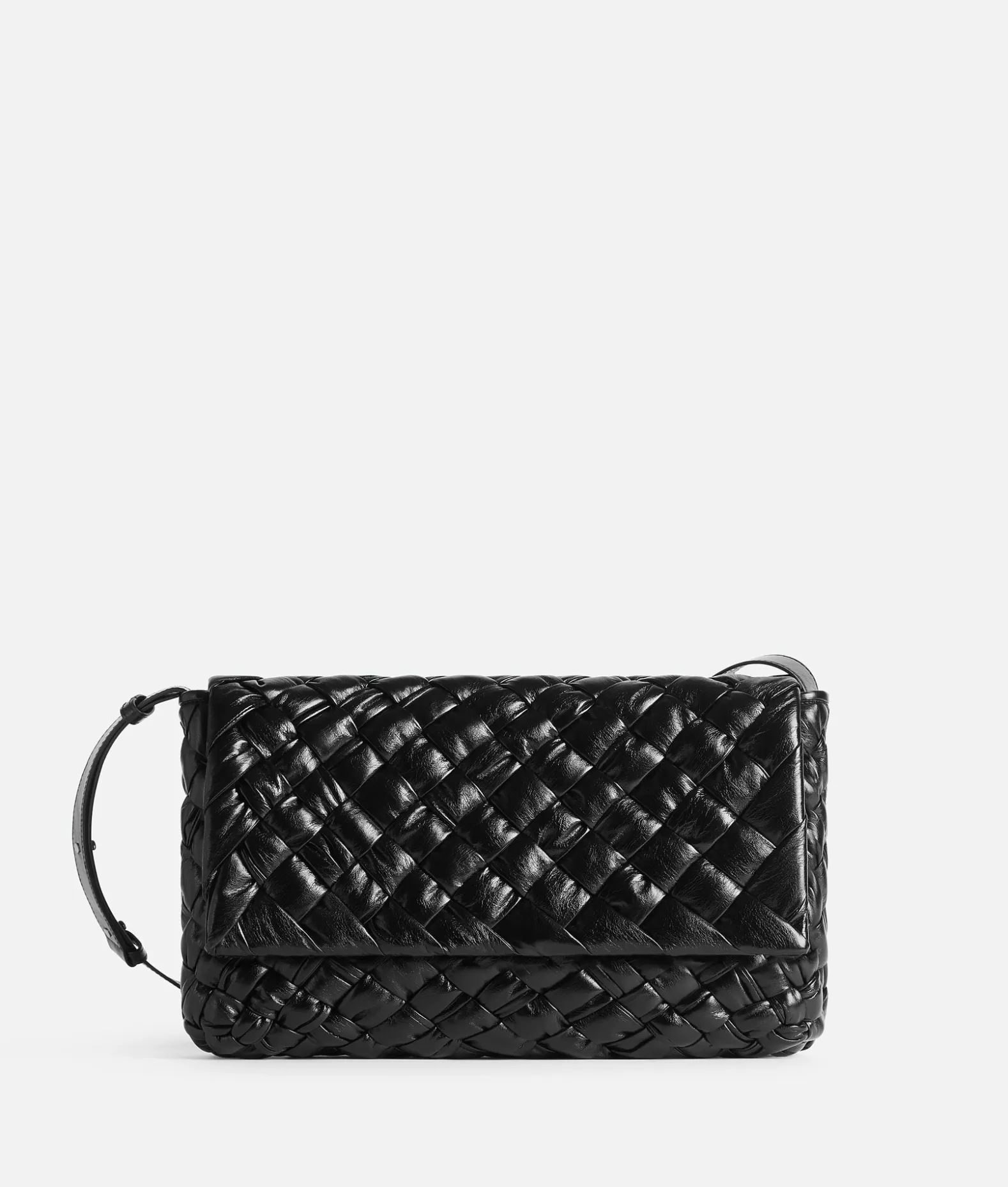 A Tracolla^Bottega Veneta Messenger Rumple Black