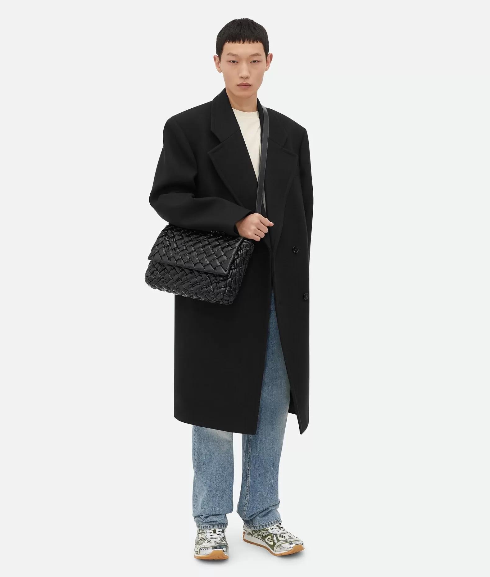 A Tracolla^Bottega Veneta Messenger Rumple Black