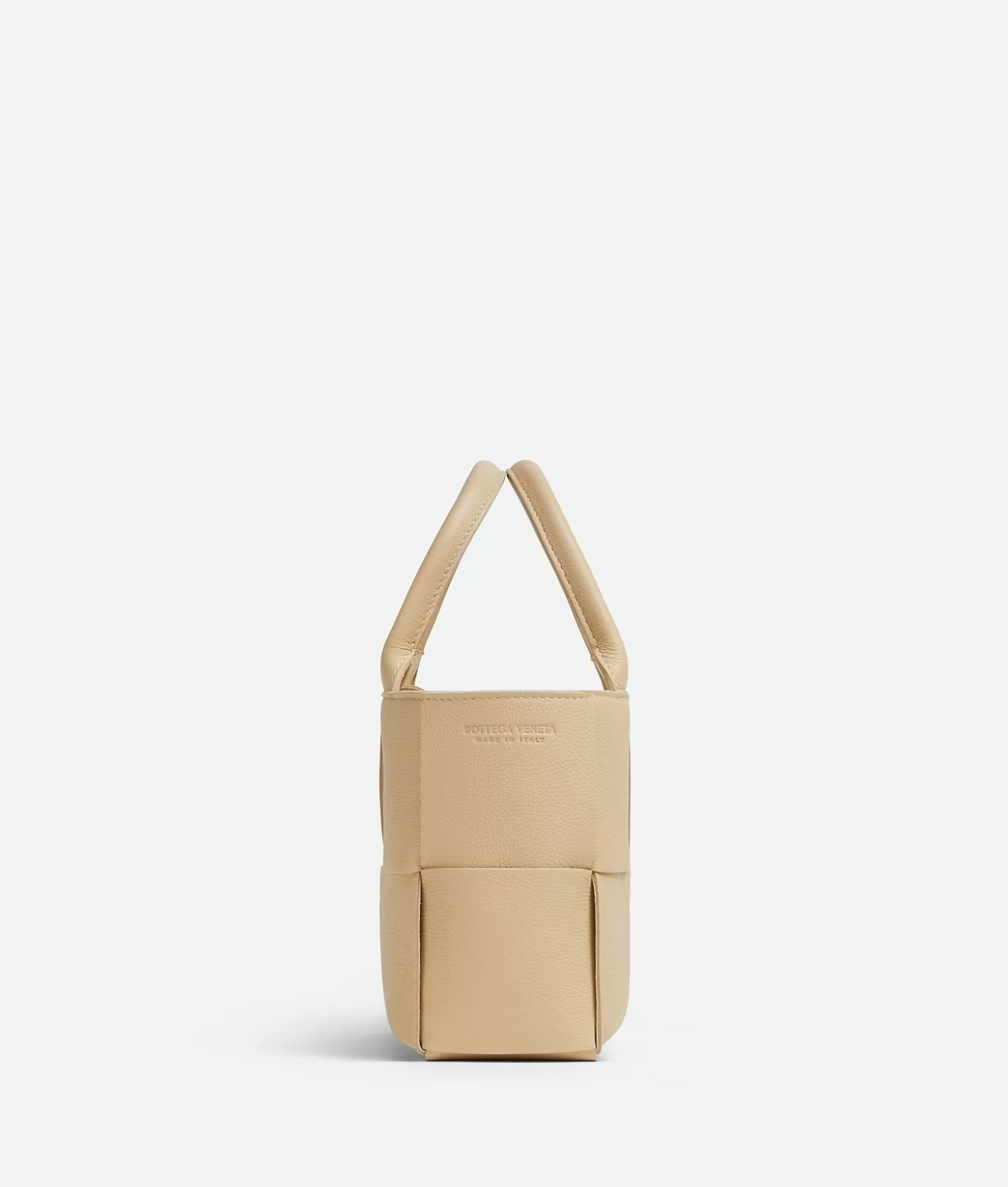 Shopping | Mini^Bottega Veneta Mini Arco Tote Porridge