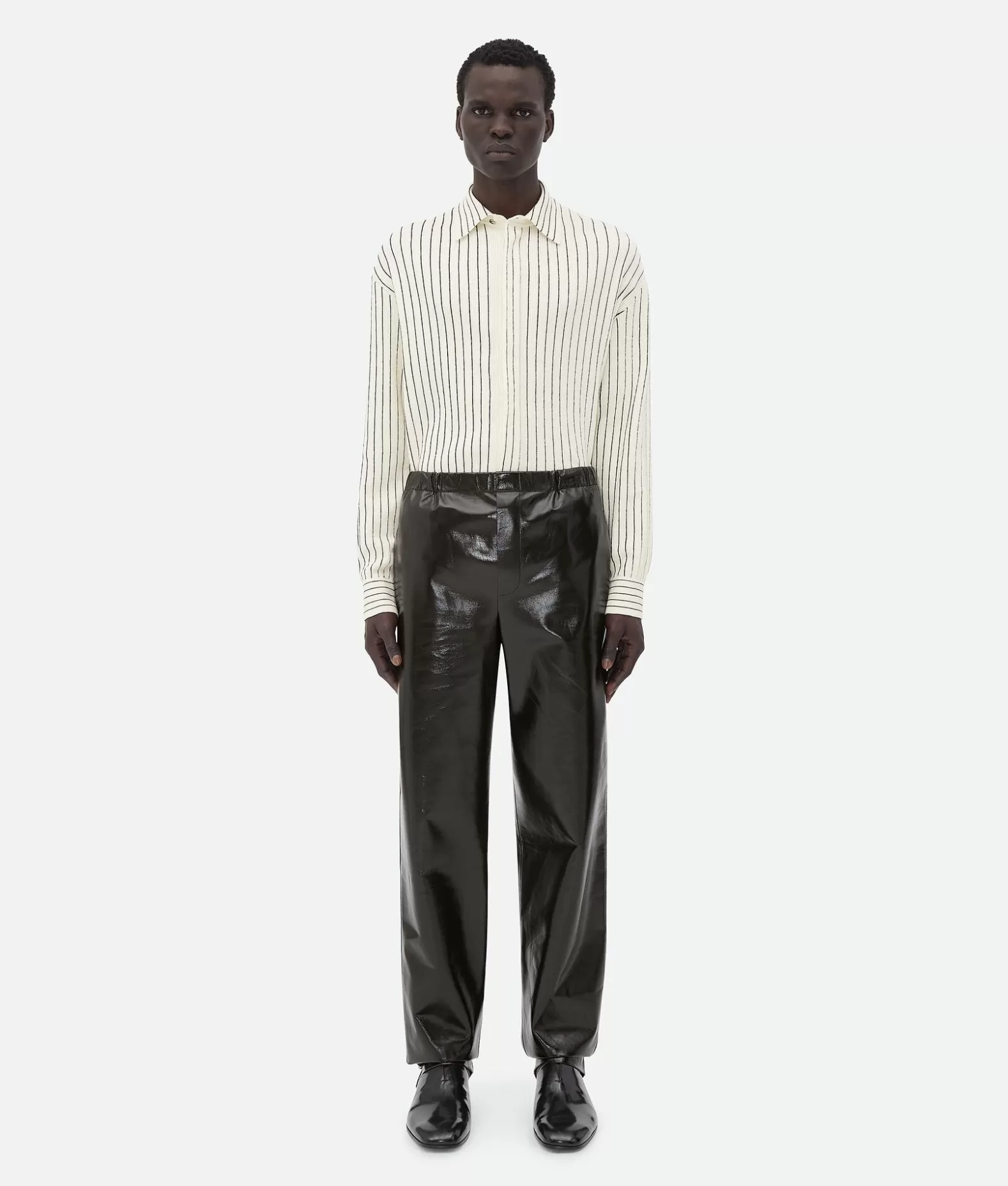 Pantaloni E Shorts | Pelle^Bottega Veneta Pantaloni Elasticizzati In Pelle Lucida Kale