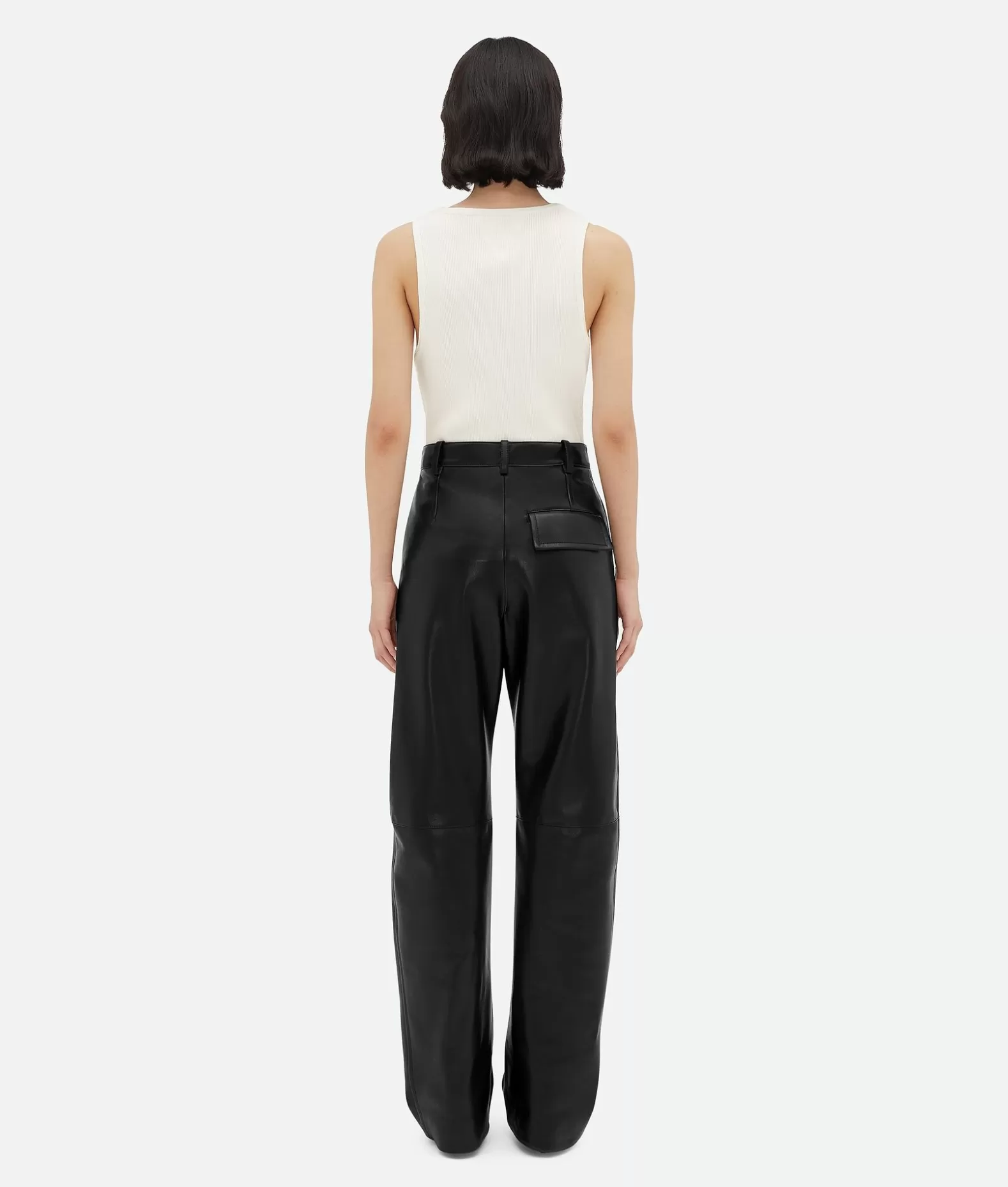 Pantaloni E Shorts | Pelle^Bottega Veneta Pantaloni In Pelle Dal Taglio Arrotondato Black