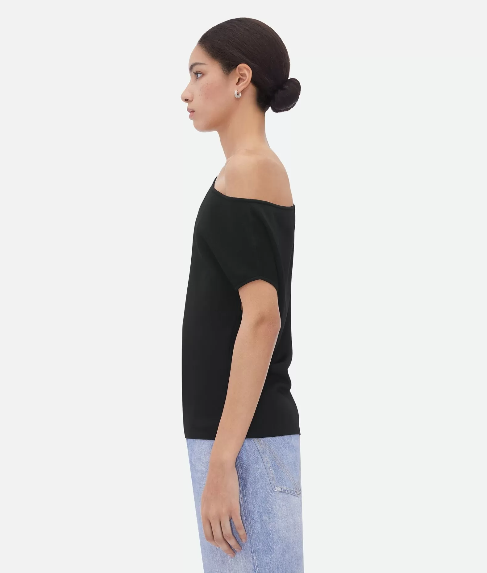 Top E T-Shirts^Bottega Veneta Top In Maglia Di Viscosa Fluida Black